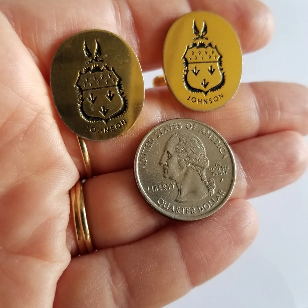 Vintage Johnson family crest cuff links cufflinks gold tone coat of arms
